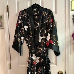 Ladies black floral kimono robe-made in USA